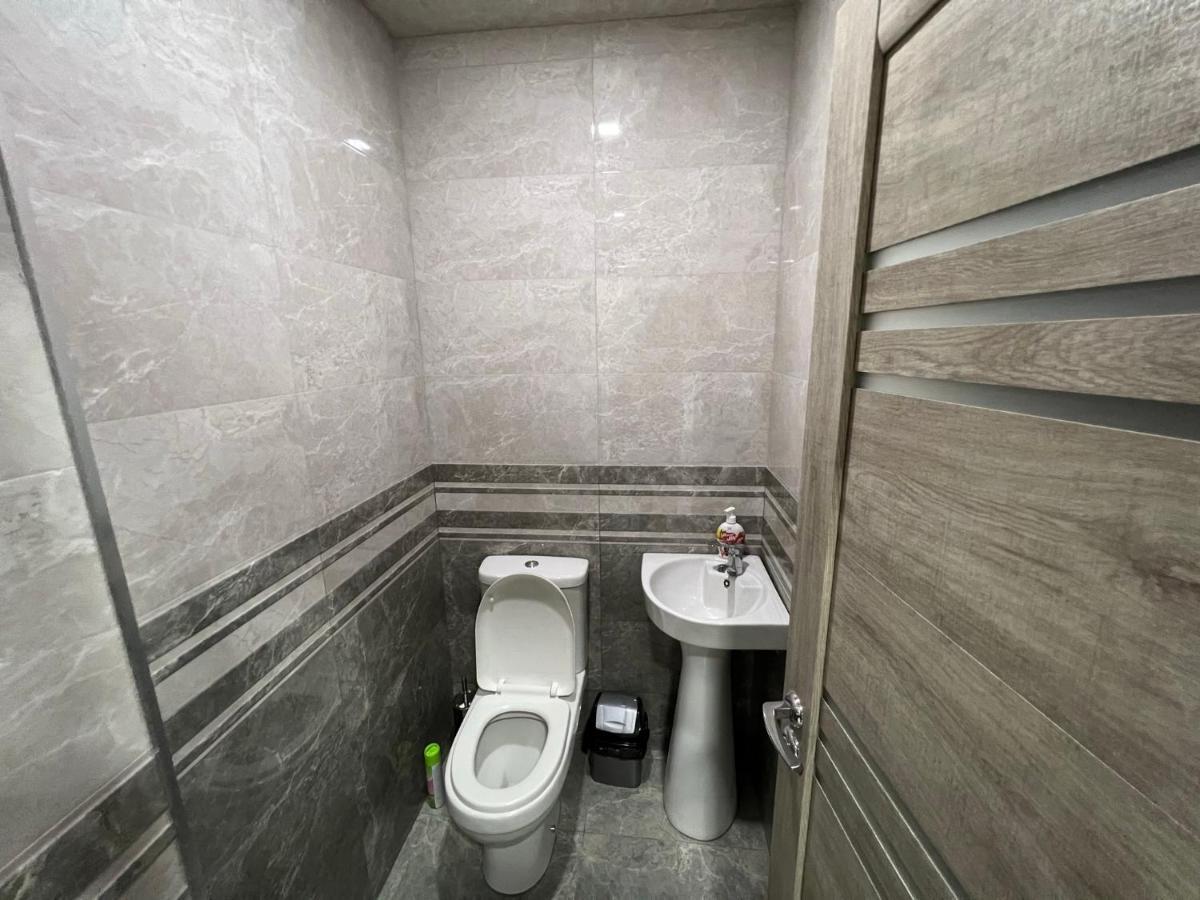 Sunny Garden Guest House Єреван Екстер'єр фото